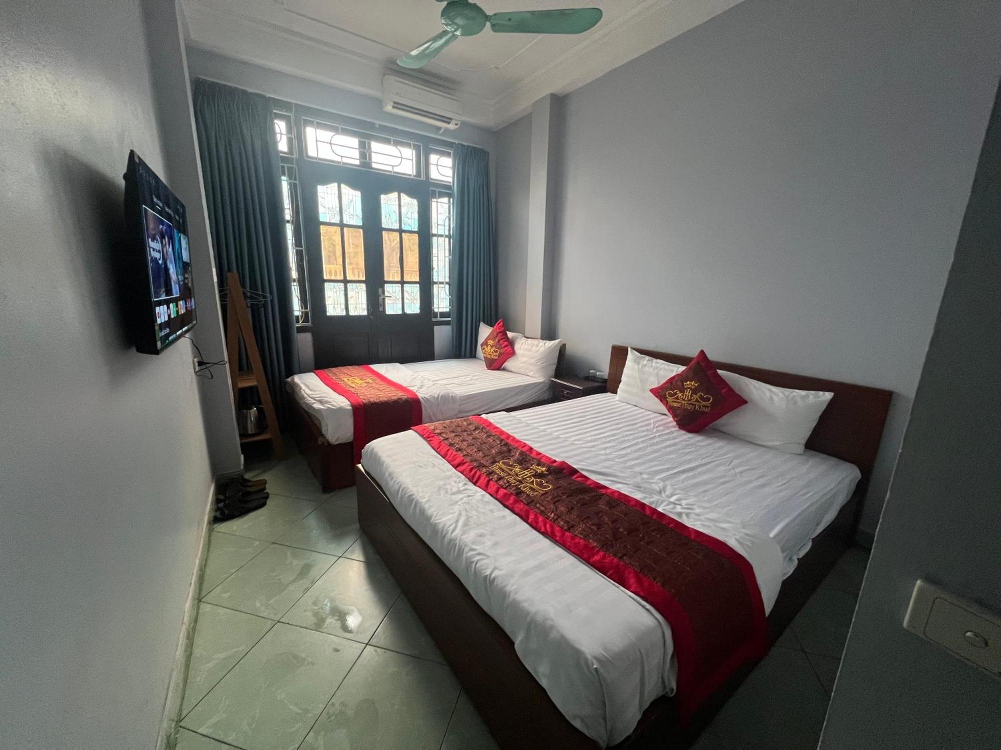 Khach San Ho Tay House Thuy Khue Bed & Breakfast Hà Nội