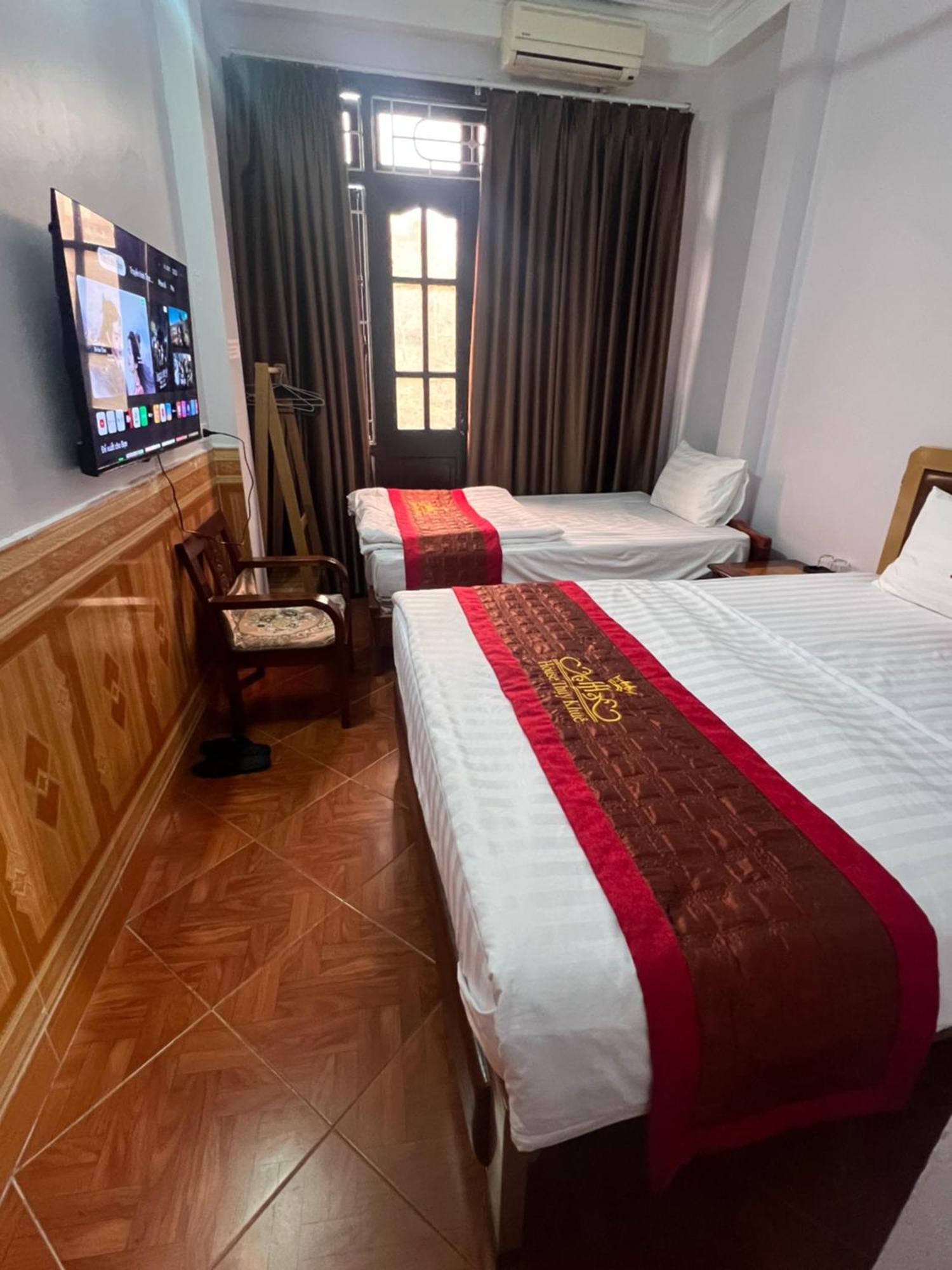 Khach San Ho Tay House Thuy Khue Bed & Breakfast